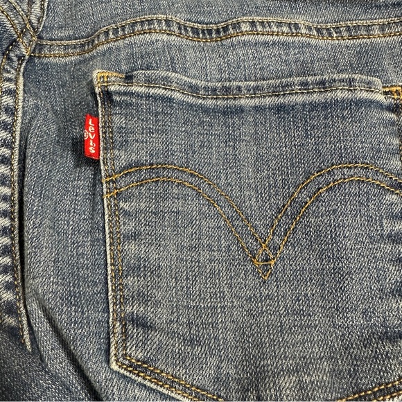 Levi's 515 bootcut jeans, size 12, medium wash, casual, denim, spring, outdoors - Picture 3 of 6